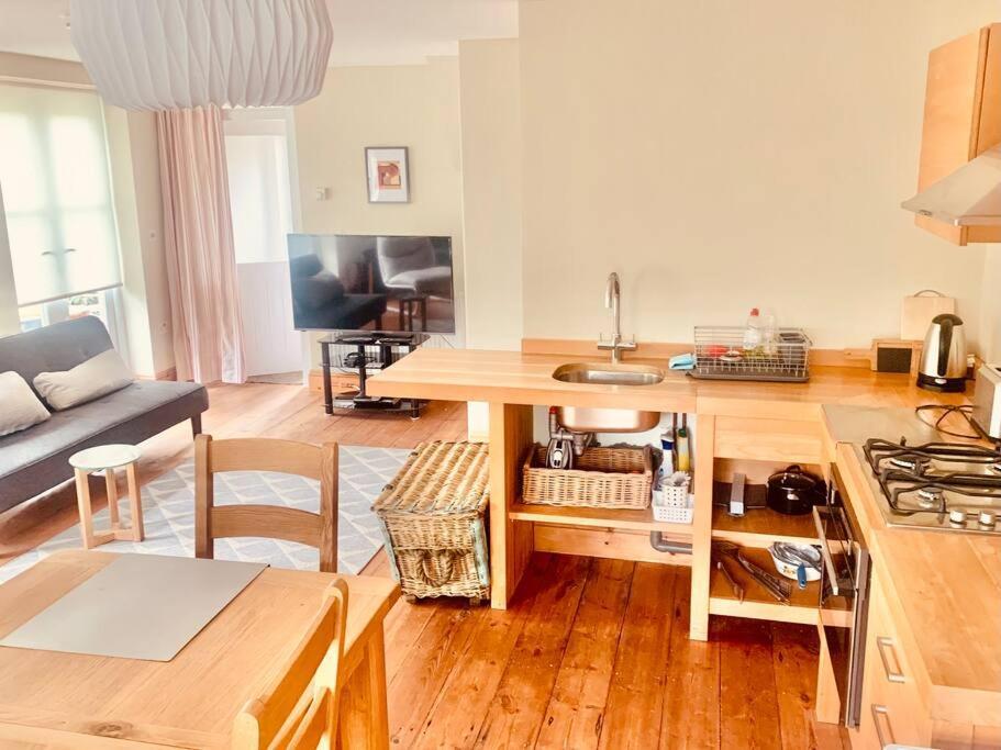 Delightful Ely House Bright And Warm With Cathedral Viewアパートメント エクステリア 写真