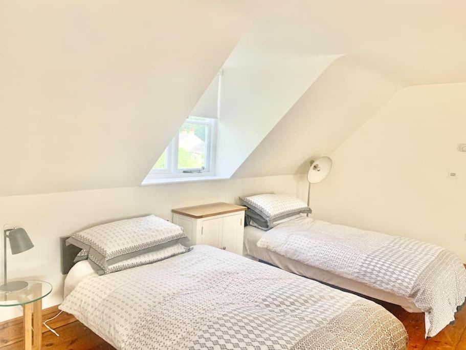 Delightful Ely House Bright And Warm With Cathedral Viewアパートメント エクステリア 写真